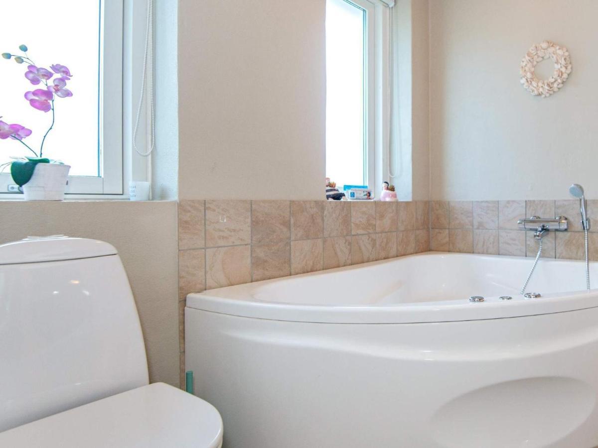 12 Person Holiday Home In Aabenraa Loddenhøj Exteriör bild